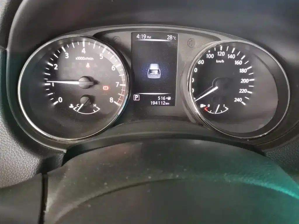Nissan X-Trail 2017 2.0L CVT Comfort Edition 2WD — миниатюра 19