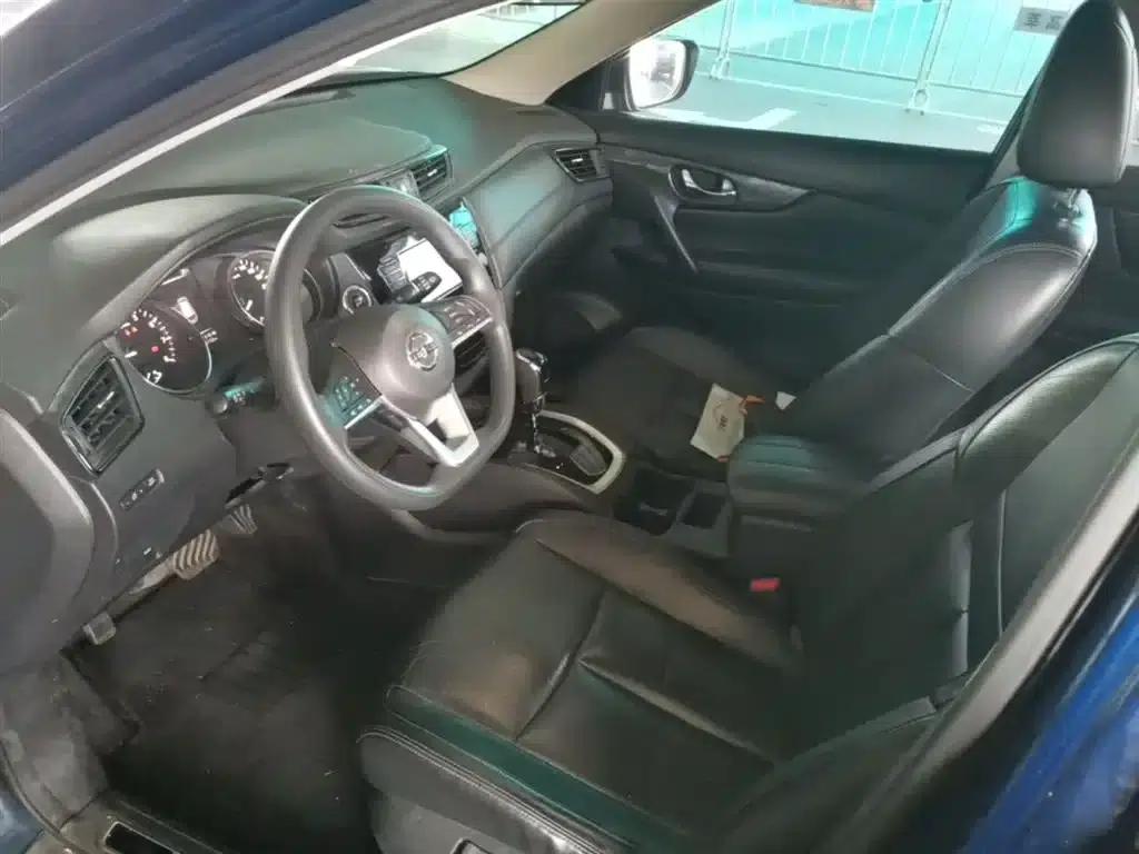 Nissan X-Trail 2017 2.0L CVT Comfort Edition 2WD — миниатюра 22