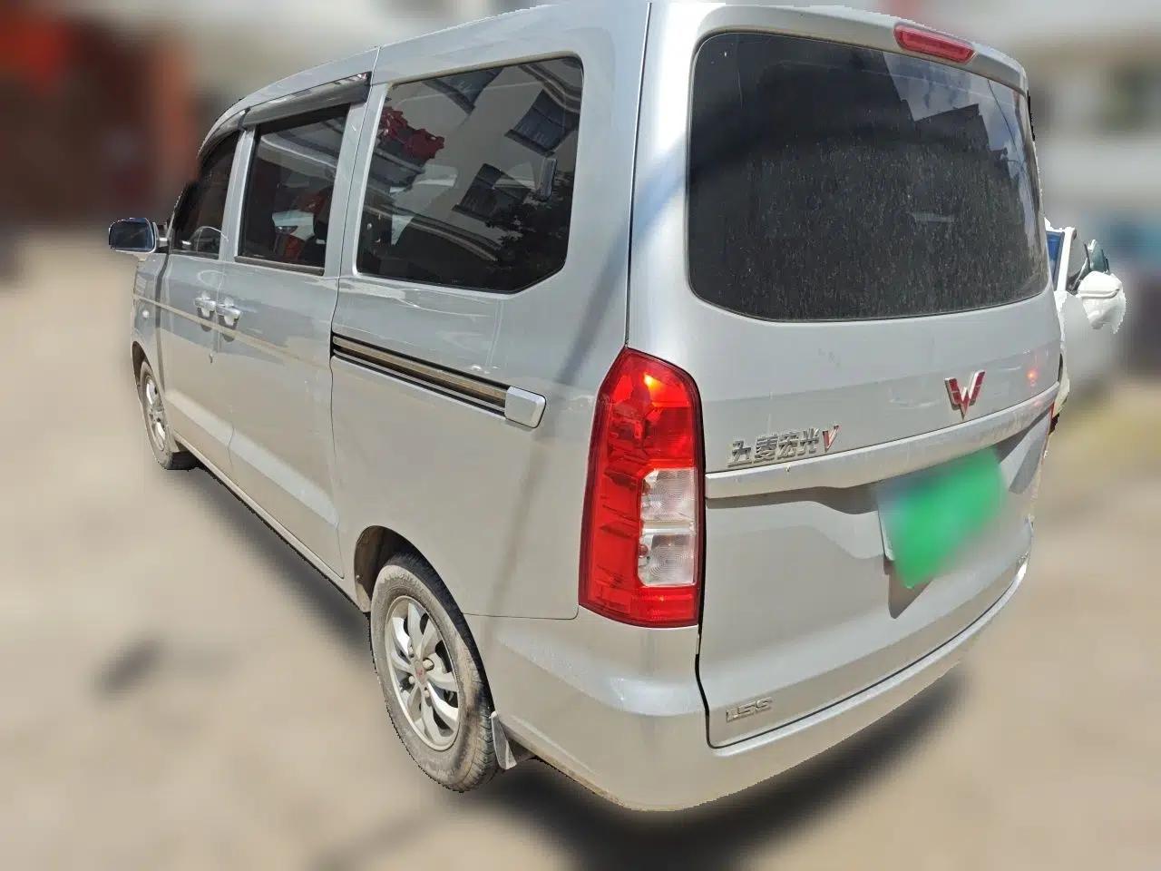 Wuling Hongguang V 2021 1.5L Refreshed Enjoyment Edition LAR — миниатюра 4
