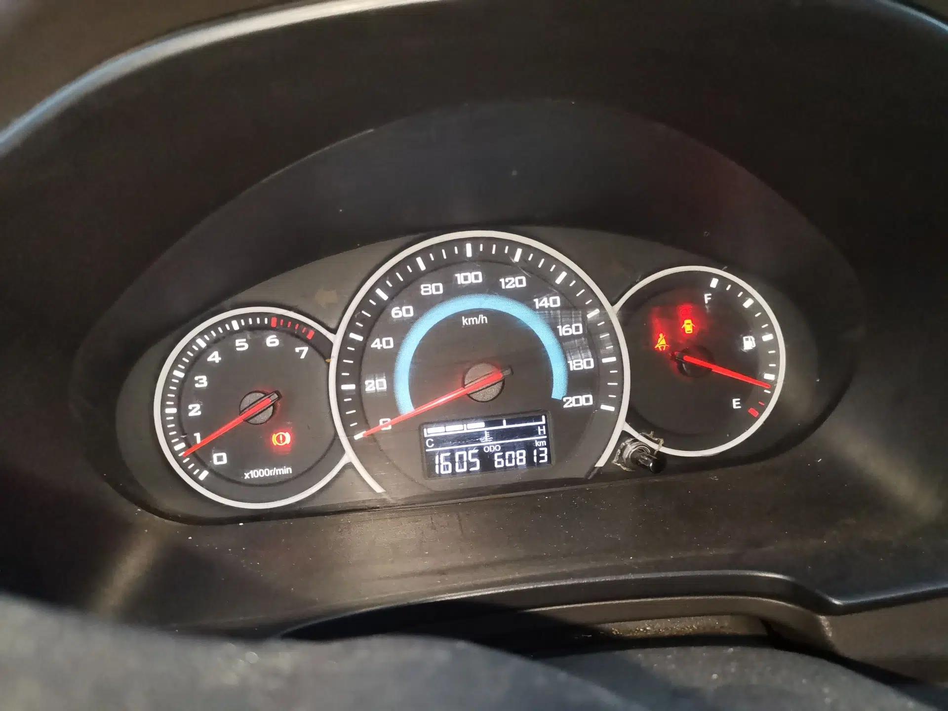 Wuling Hongguang V 2019 1.5L Enjoyment Version China VI LAR — миниатюра 12