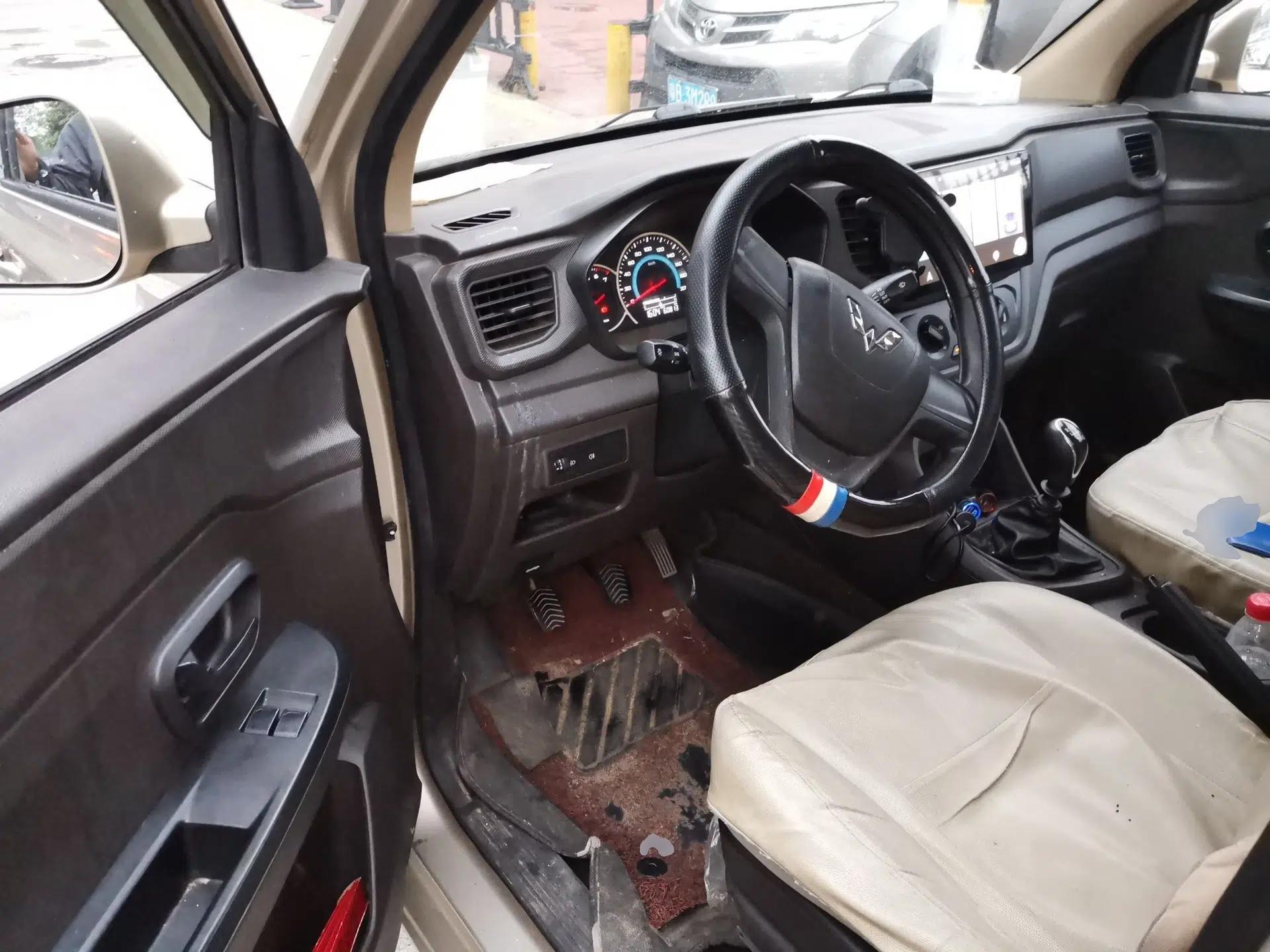 Wuling Hongguang V 2019 1.5L Enjoyment Version China VI LAR — миниатюра 17
