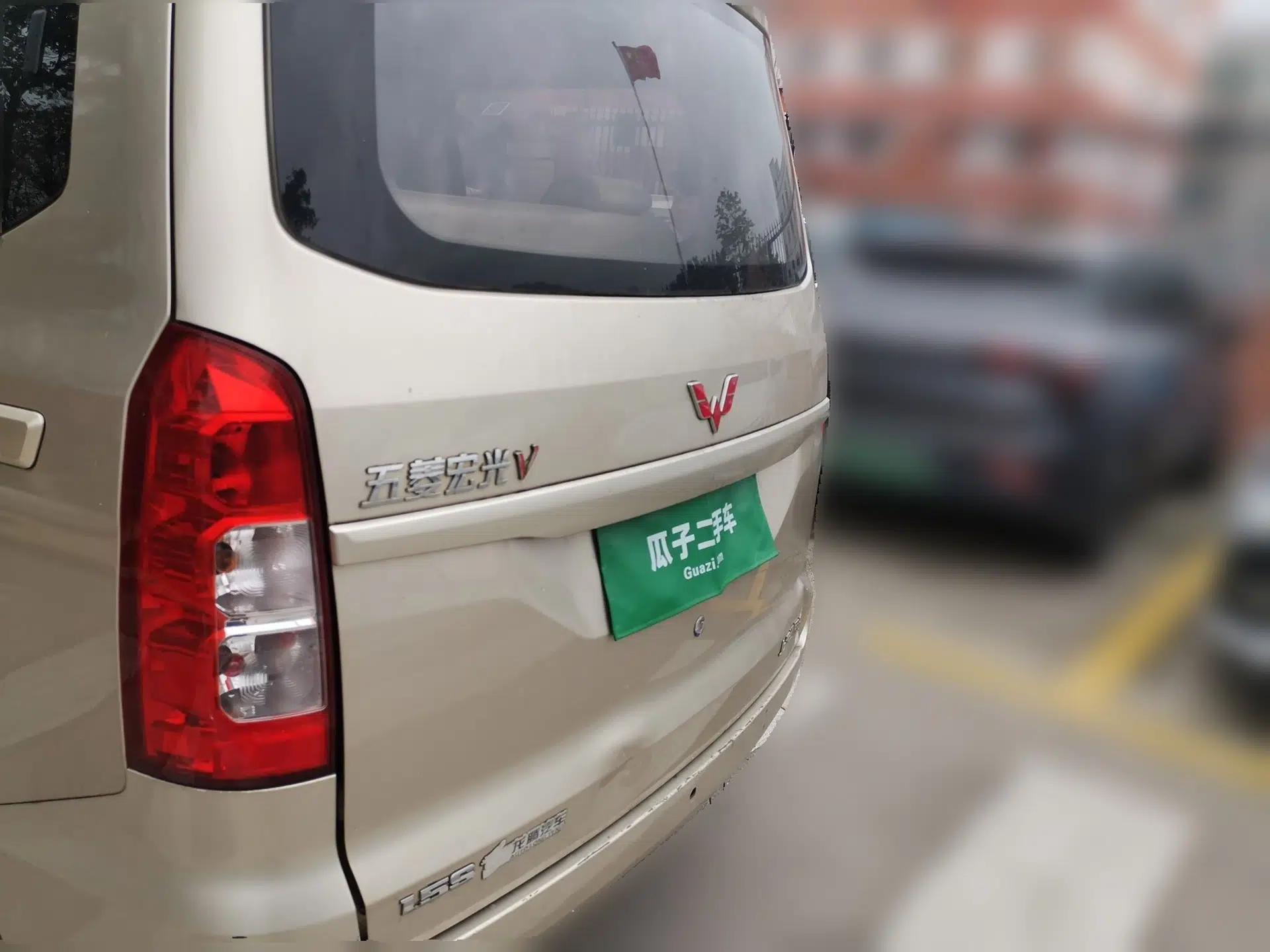 Wuling Hongguang V 2019 1.5L Enjoyment Version China VI LAR — миниатюра 20