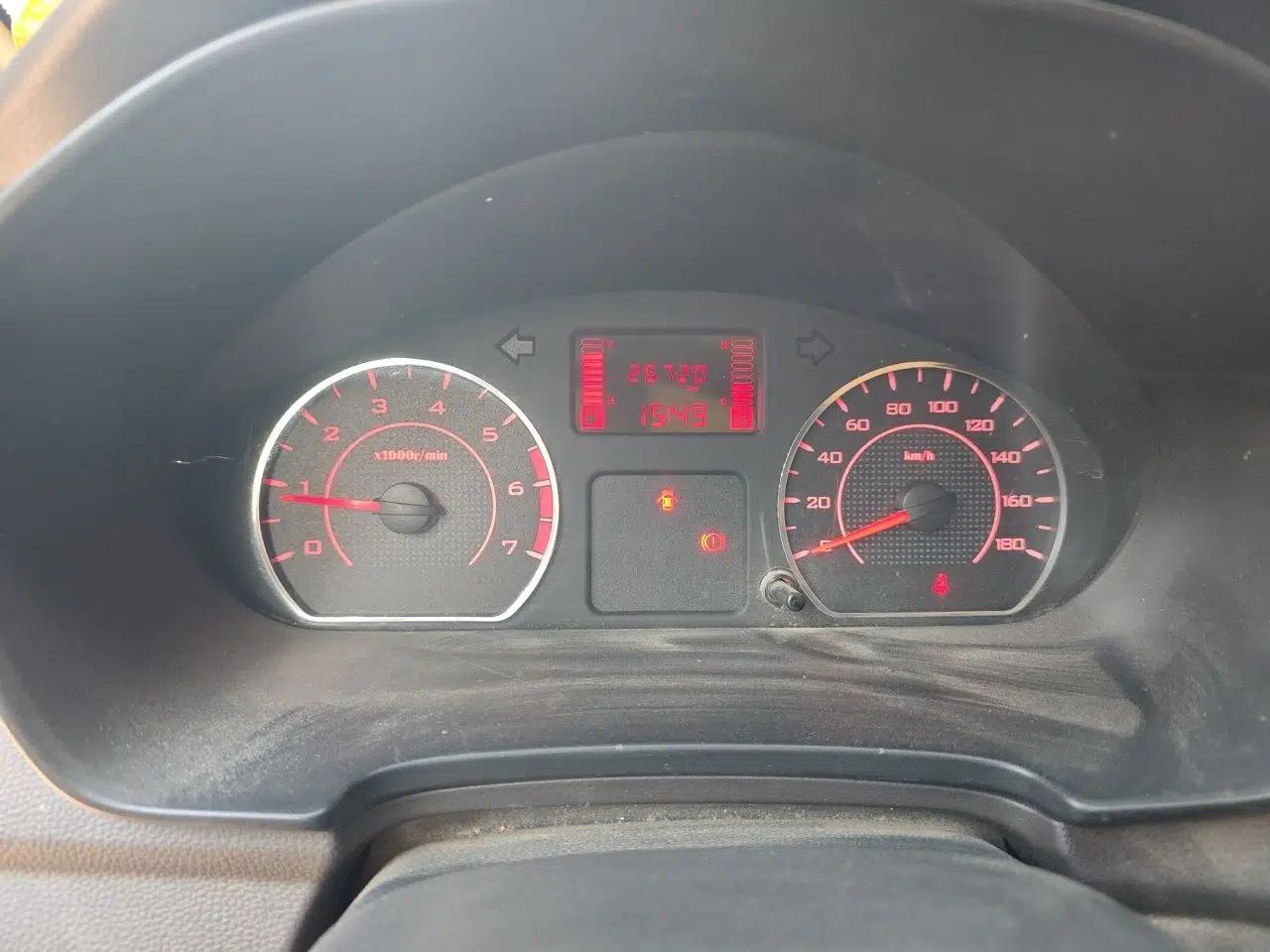 Wuling Hongguang V 2022 1.5L Jingqu Edition Electric-Assist LAR — миниатюра 12