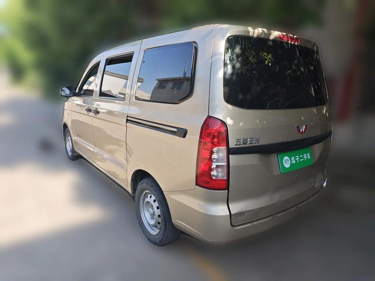 Wuling Hongguang V 2022 1.5L Jingqu Edition Electric-Assist LAR — миниатюра 4
