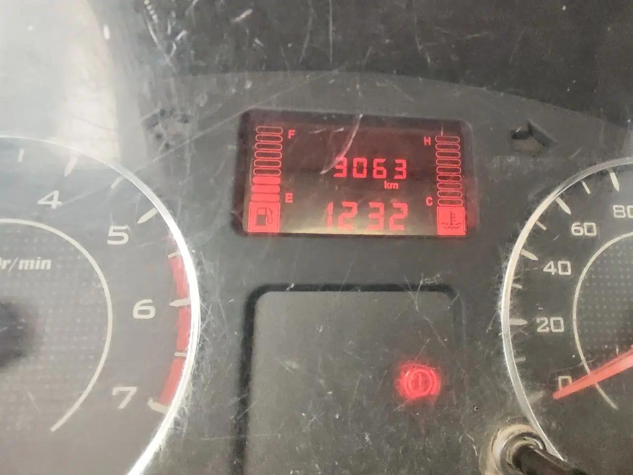 Wuling Rongguang  — миниатюра 13