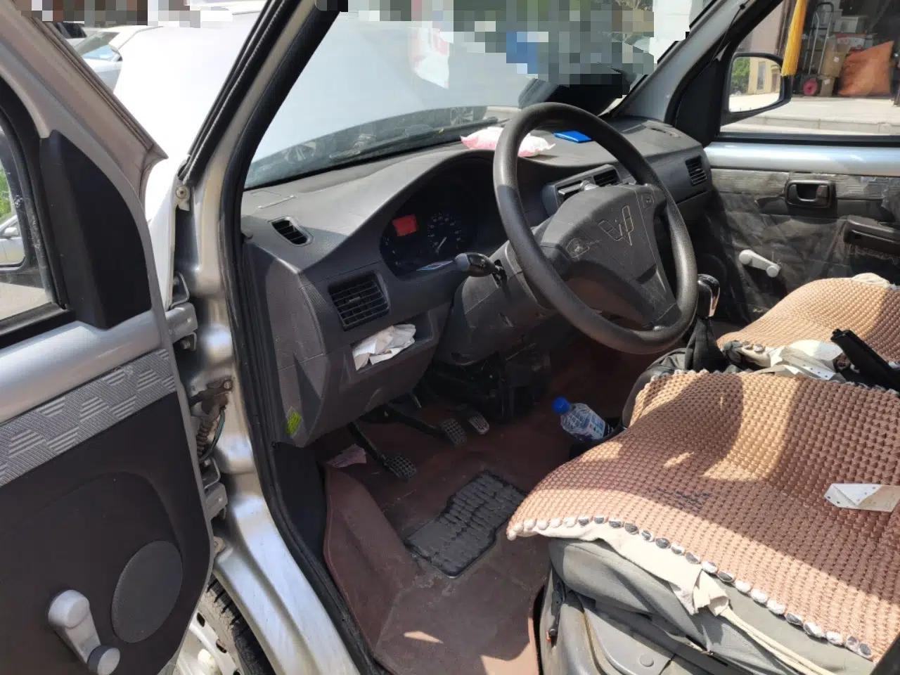 Wuling Rongguang 2014 1.2L S Base Model — миниатюра 17