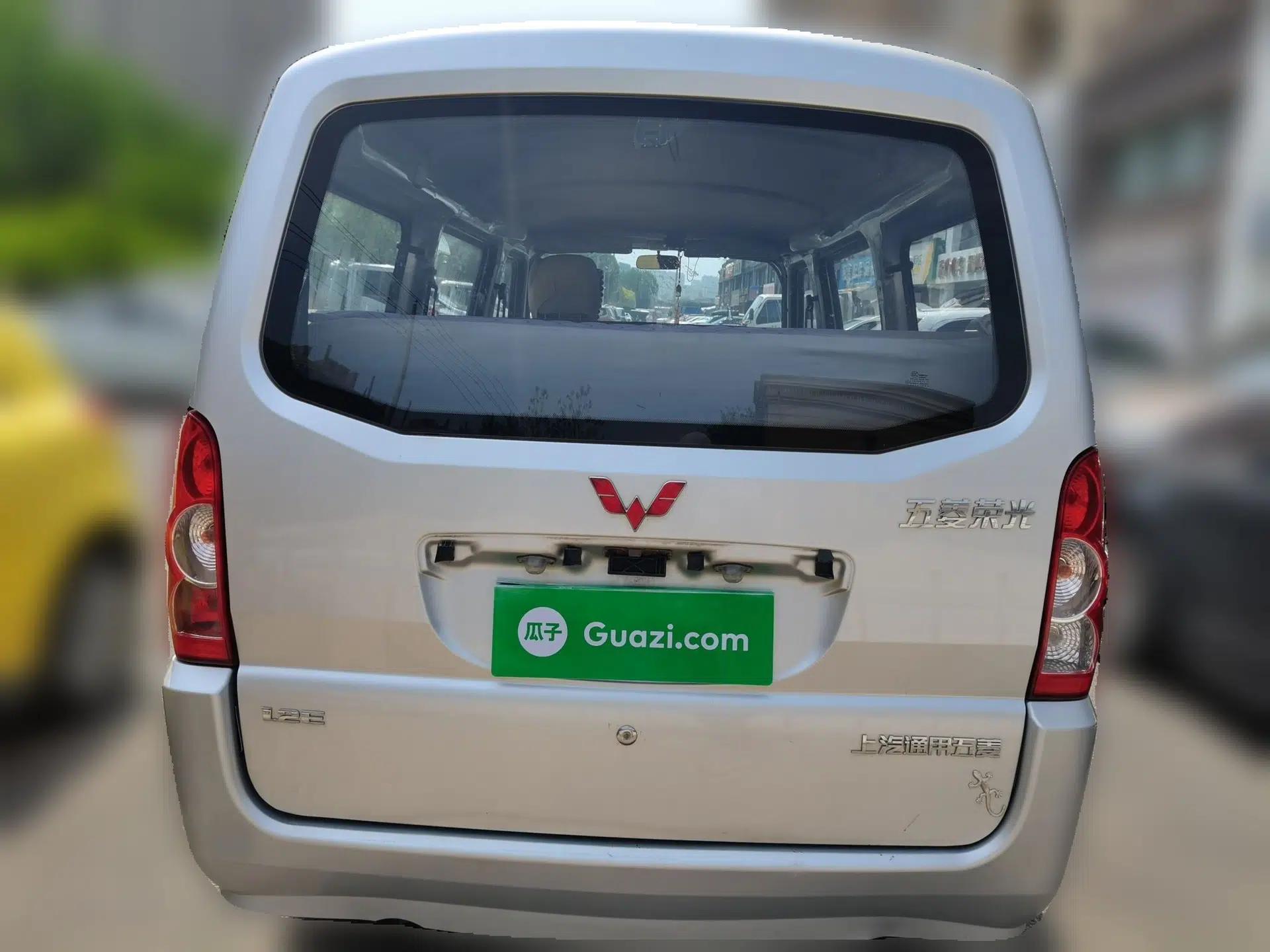 Wuling Rongguang 2014 1.2L S Base Model — миниатюра 5
