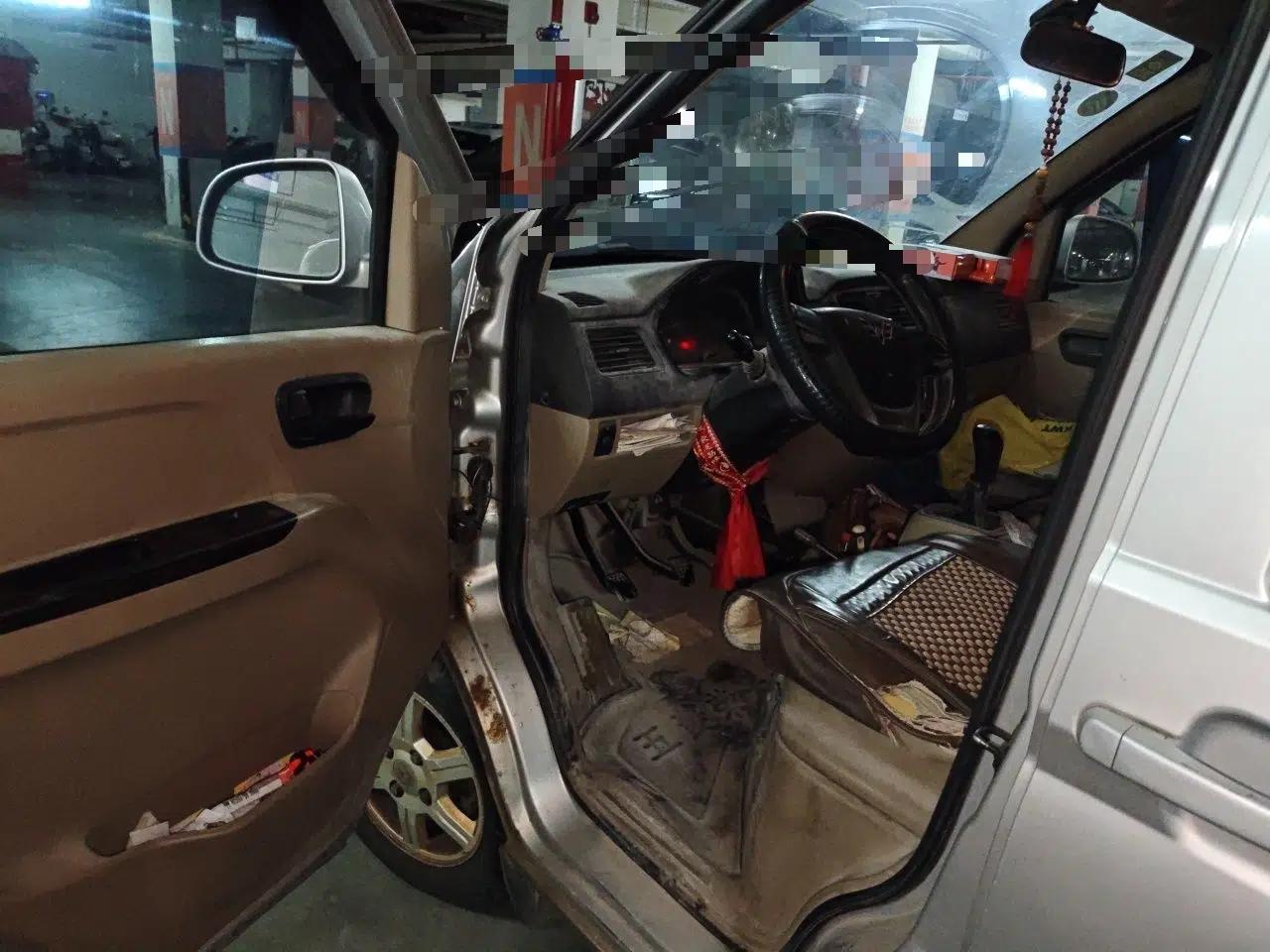 Wuling Rongguang 2014 1.2L S Standard Model — миниатюра 17