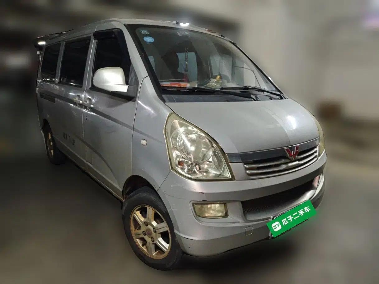 Wuling Rongguang 2014 1.2L S Standard Model — миниатюра 3