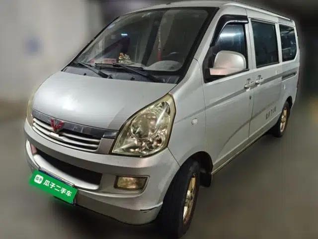 Wuling Rongguang 2014 1.2L S Standard Model