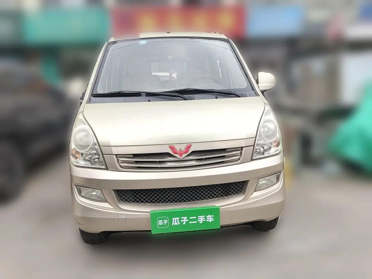 Wuling Rongguang 2014 1.2L S Base Model — миниатюра 2
