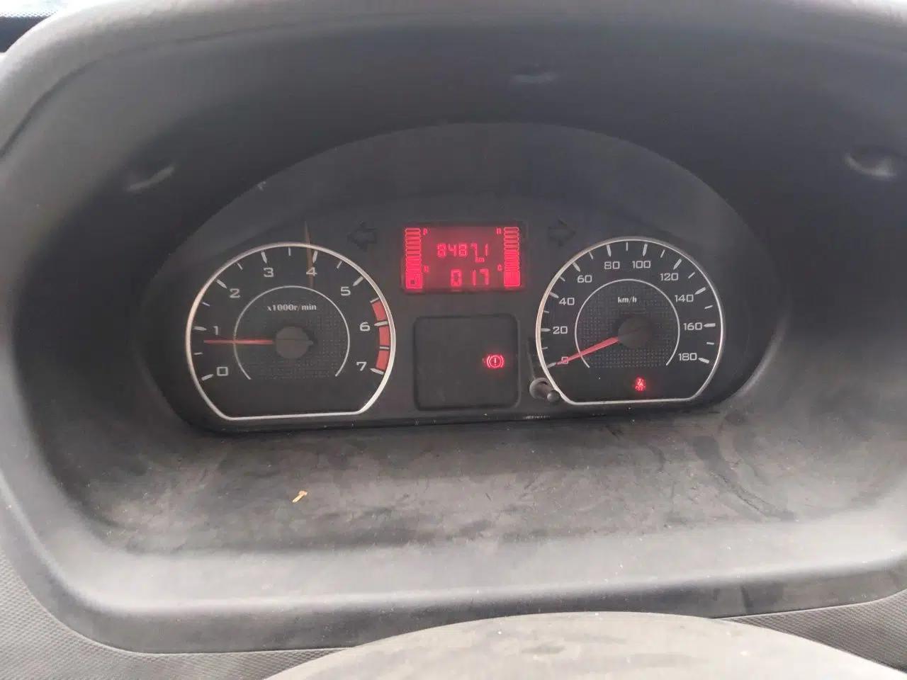 Wuling Rongguang 2014 1.2L S Base Model — миниатюра 13
