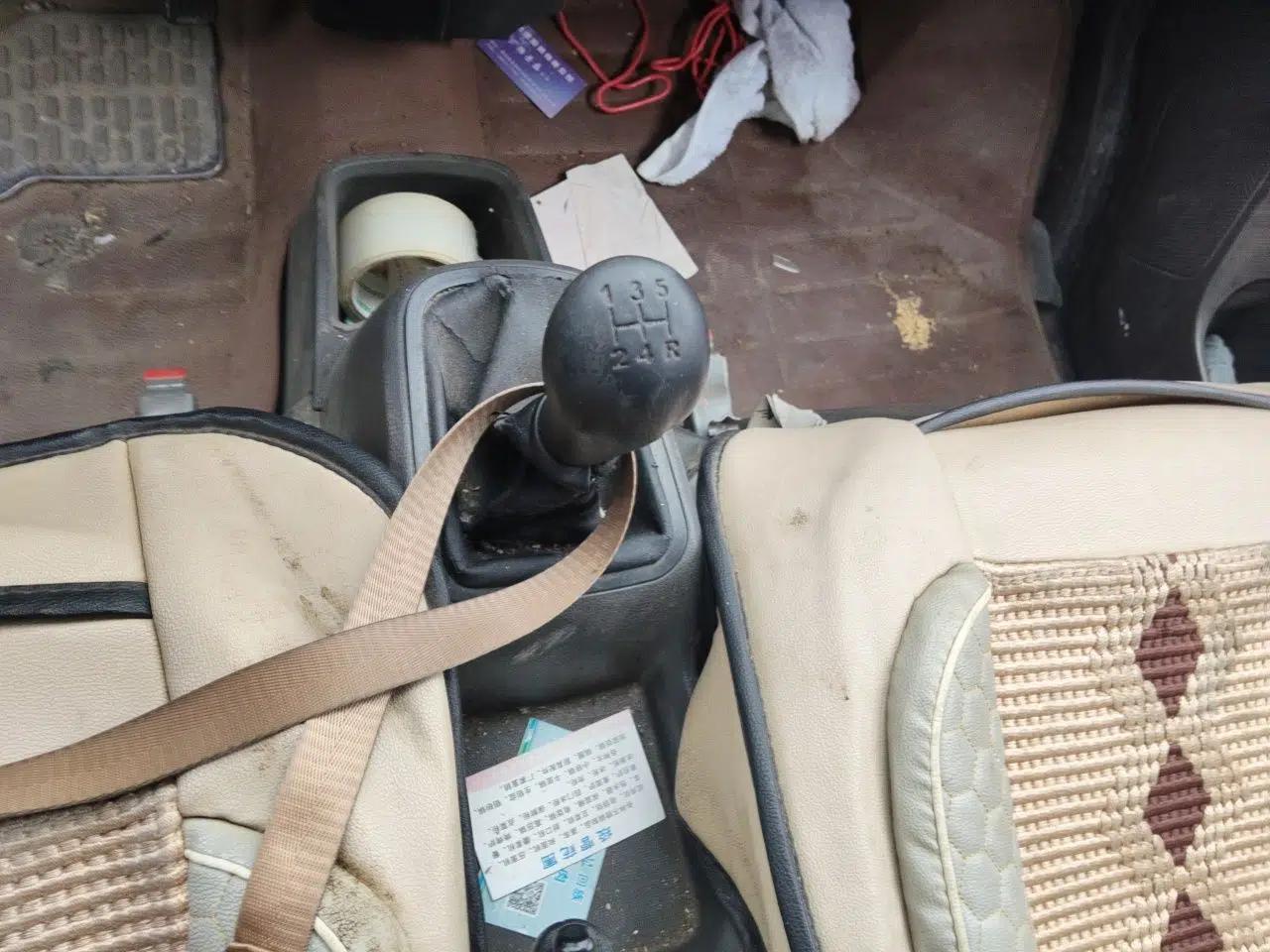 Wuling Rongguang 2014 1.2L S Base Model — миниатюра 15