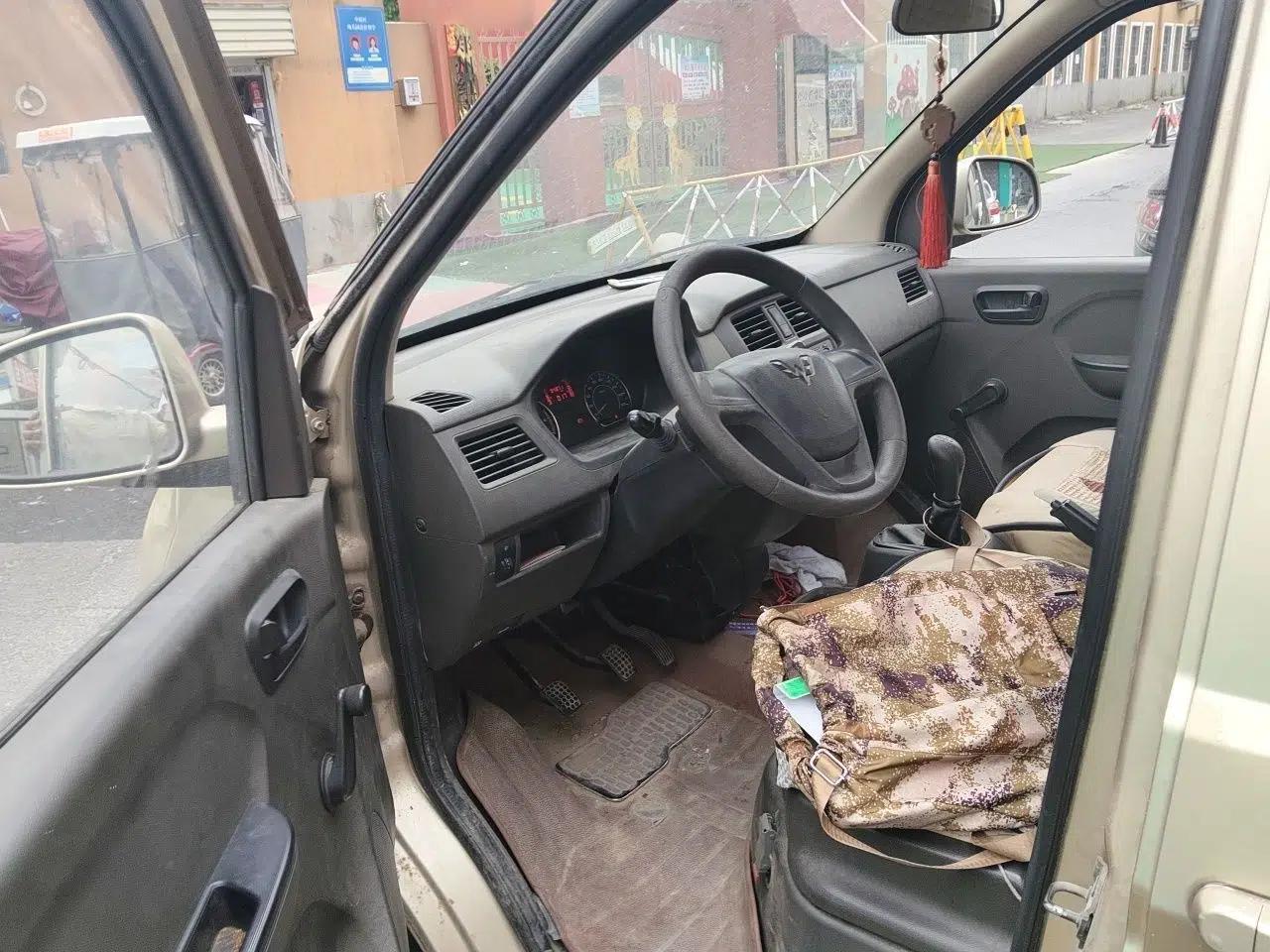 Wuling Rongguang 2014 1.2L S Base Model — миниатюра 17