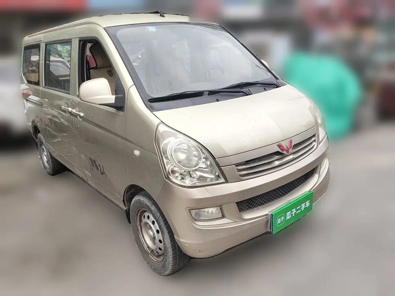 Wuling Rongguang 2014 1.2L S Base Model — миниатюра 3