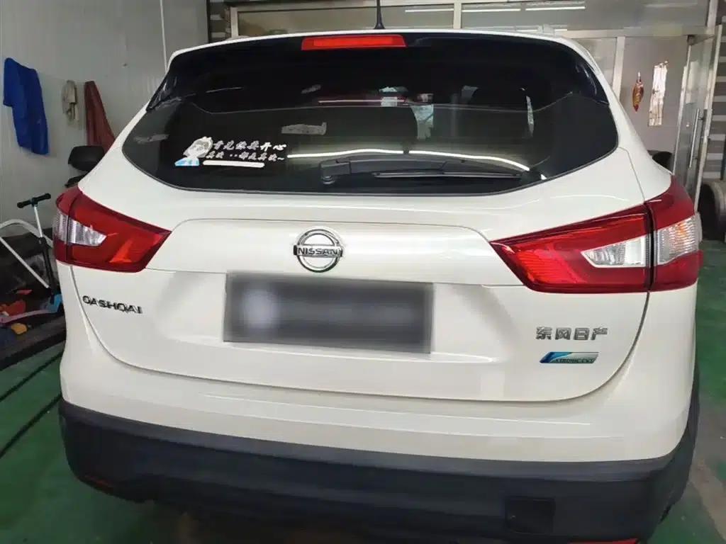 Nissan Qashqai 2016 2.0L CVT Elite Edition — миниатюра 6
