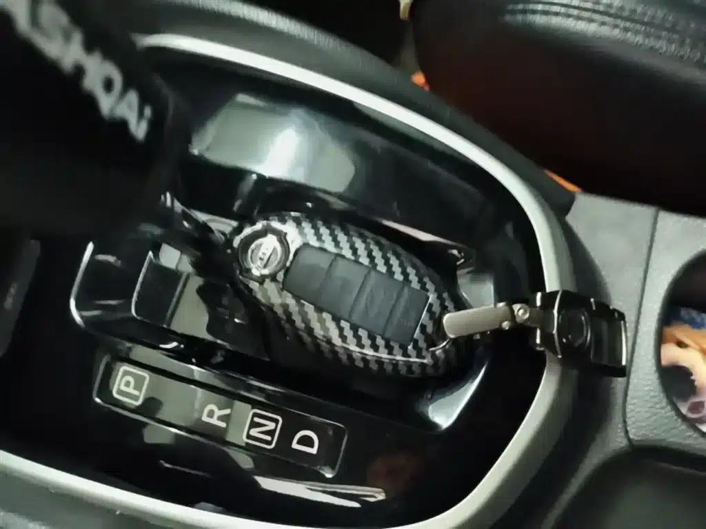 Nissan Qashqai 2016 2.0L CVT Elite Edition — миниатюра 9