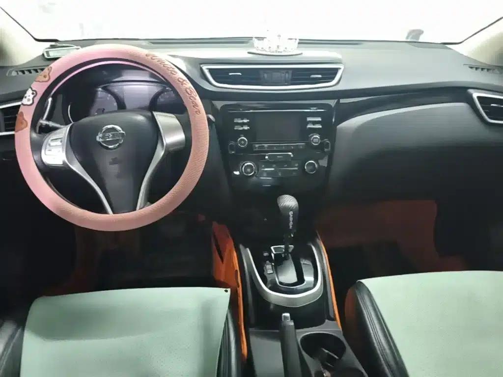 Nissan Qashqai 2016 2.0L CVT Elite Edition — миниатюра 10