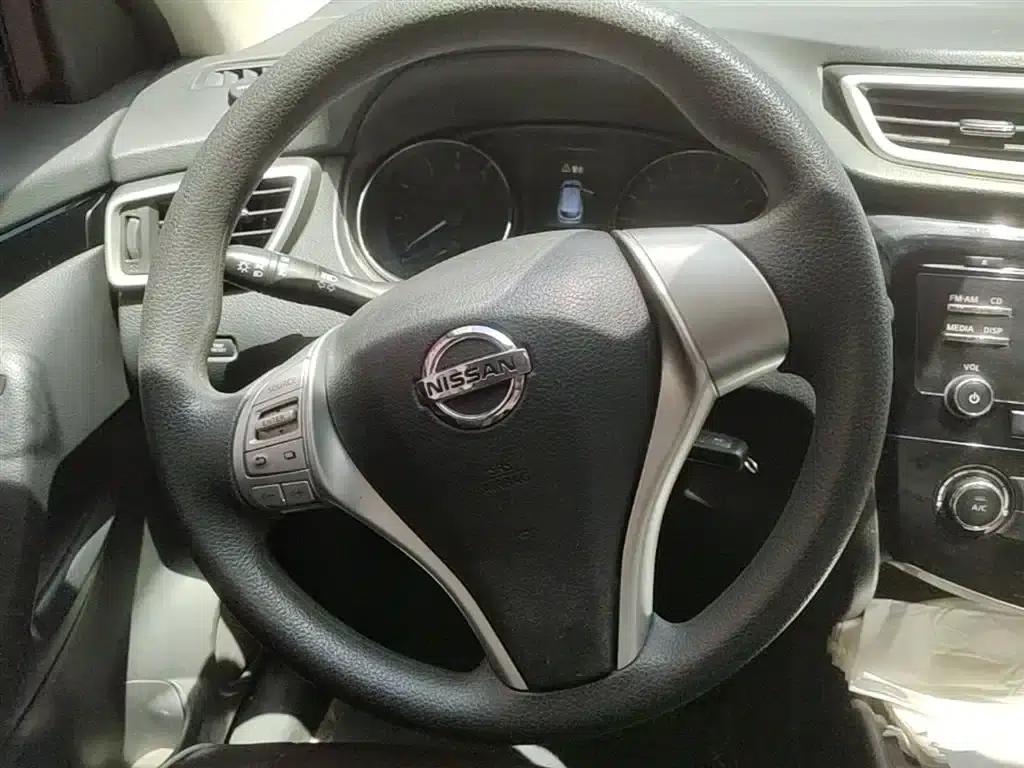 Nissan Qashqai 2016 2.0L CVT Elite Edition — миниатюра 11