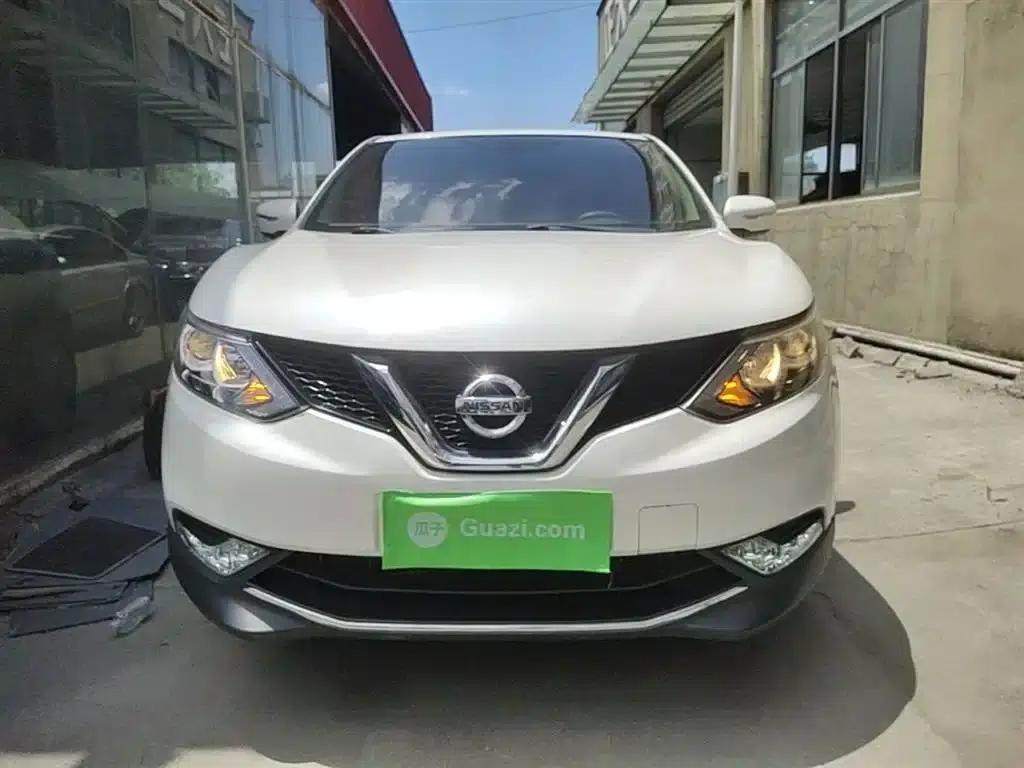 Nissan Qashqai 2016 2.0L CVT Elite Edition — миниатюра 3
