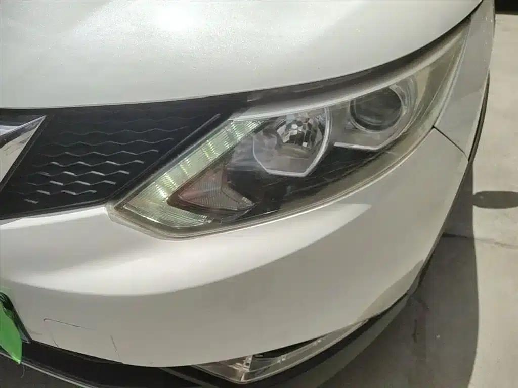 Nissan Qashqai 2016 2.0L CVT Elite Edition — миниатюра 24
