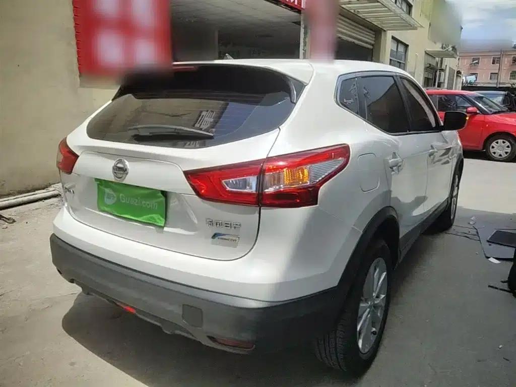 Nissan Qashqai 2016 2.0L CVT Elite Edition — миниатюра 7