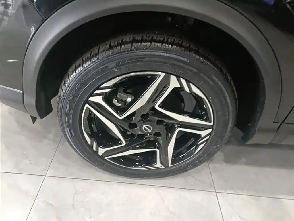 Nissan Qashqai 2025 Facelift Honor 2.0L CVT XV+ Leading Edition — миниатюра 23
