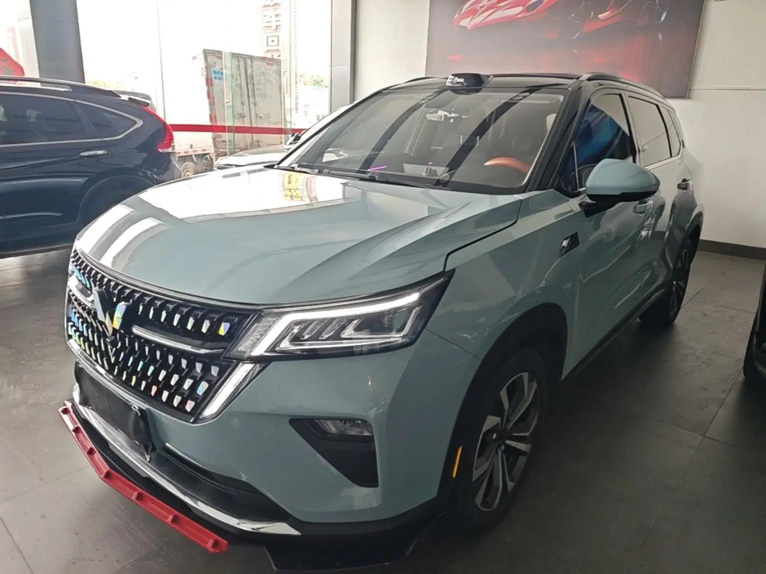 Wuling Asta 2021 1.5T CVT Starlight Edition — миниатюра 1