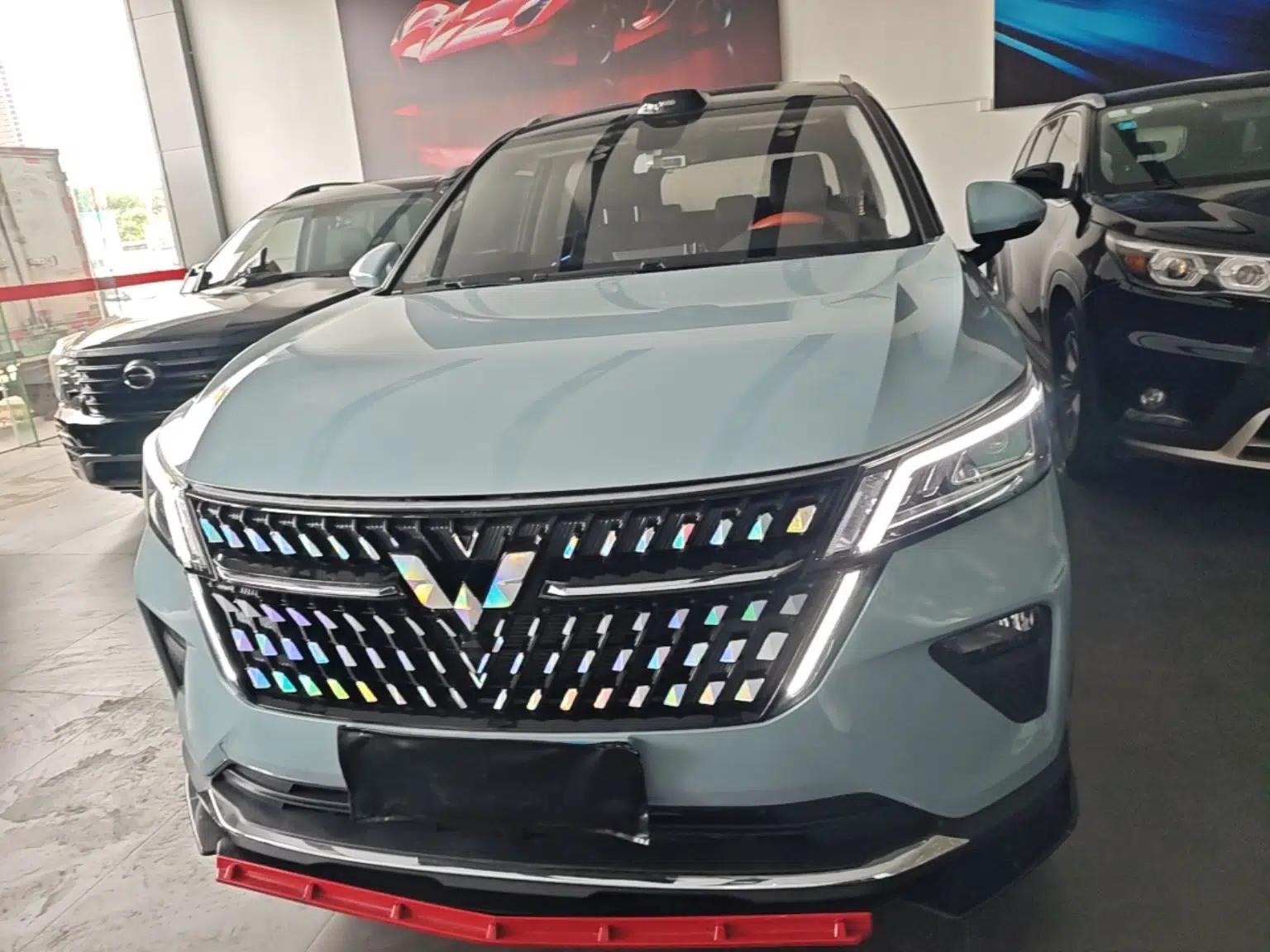 Wuling Asta 2021 1.5T CVT Starlight Edition — миниатюра 2