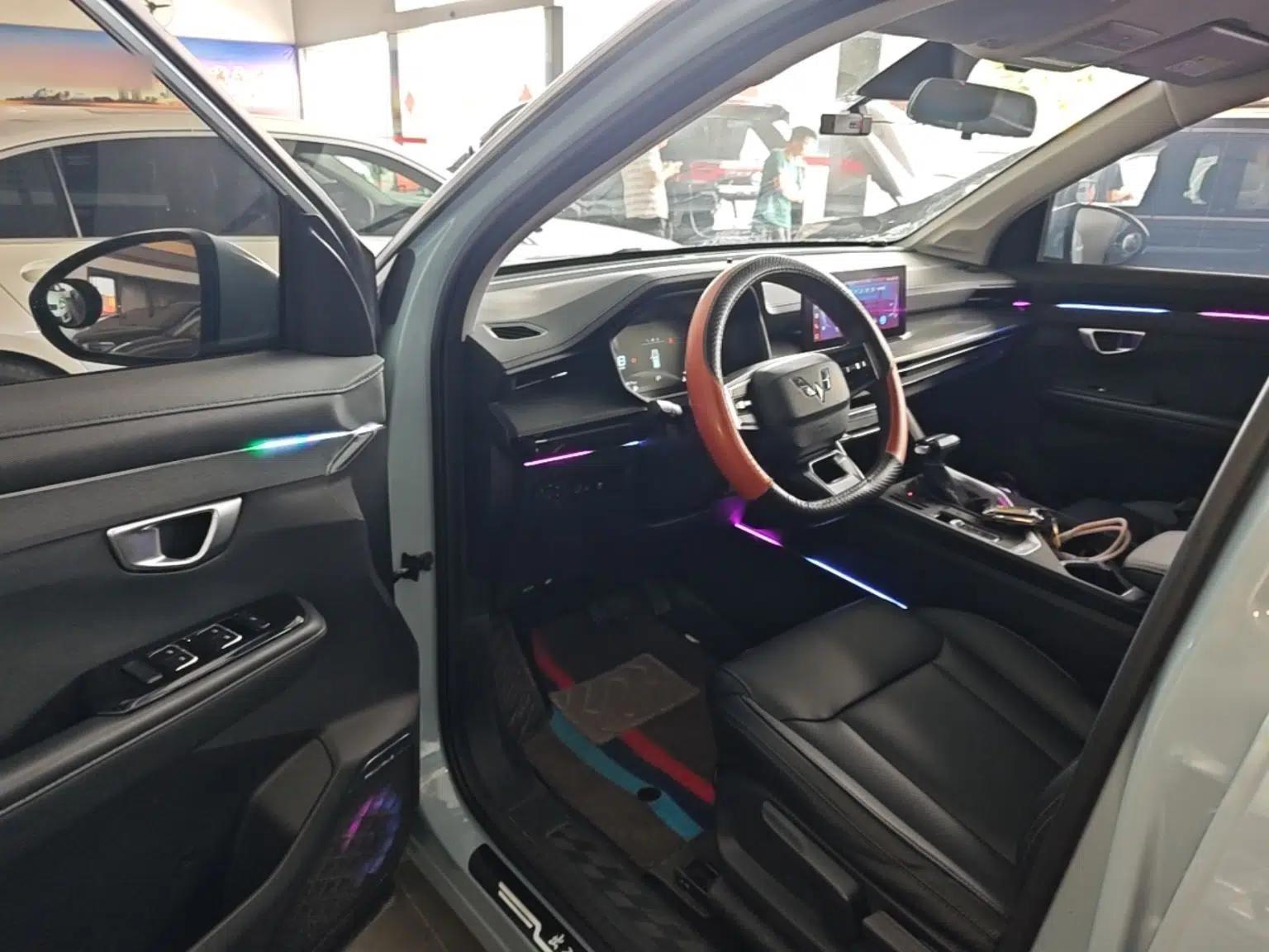 Wuling Asta 2021 1.5T CVT Starlight Edition — миниатюра 19