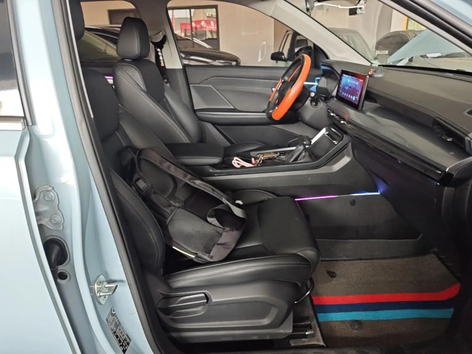 Wuling Asta 2021 1.5T CVT Starlight Edition — миниатюра 23