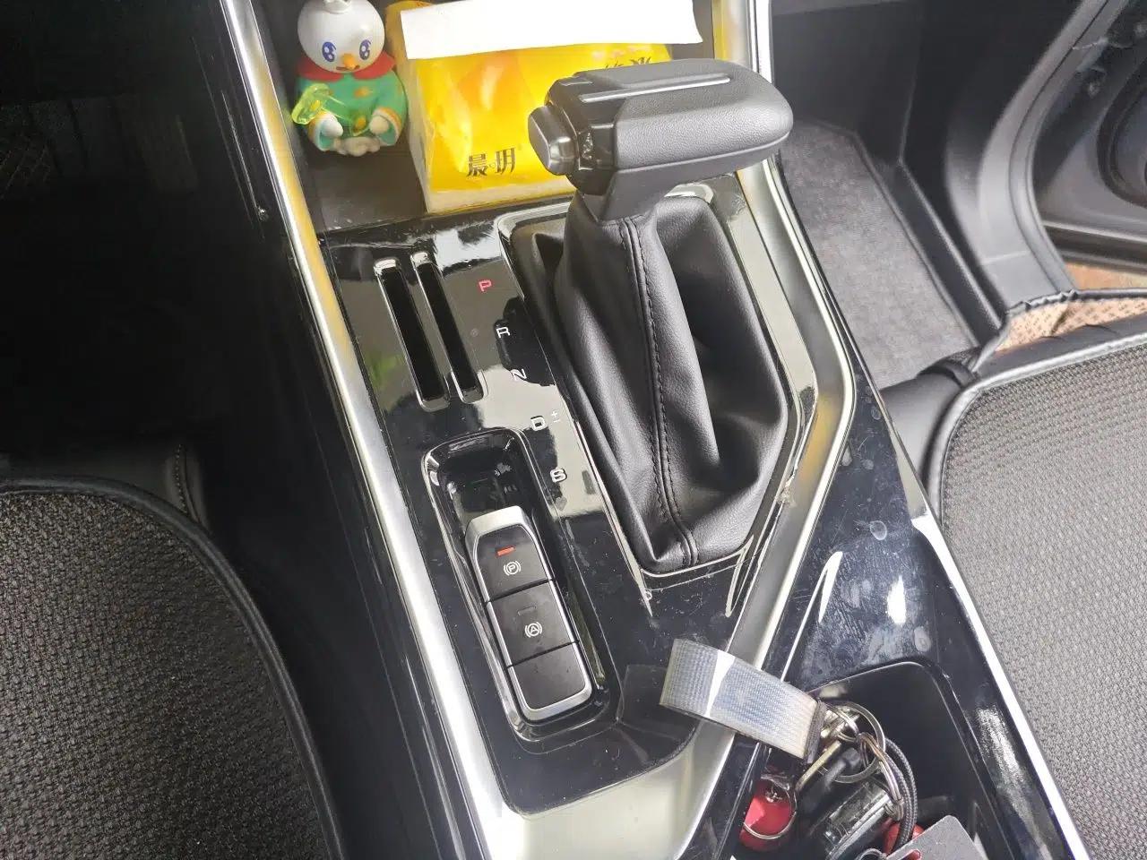 Wuling Asta 2021 1.5T CVT Starlight Edition — миниатюра 15