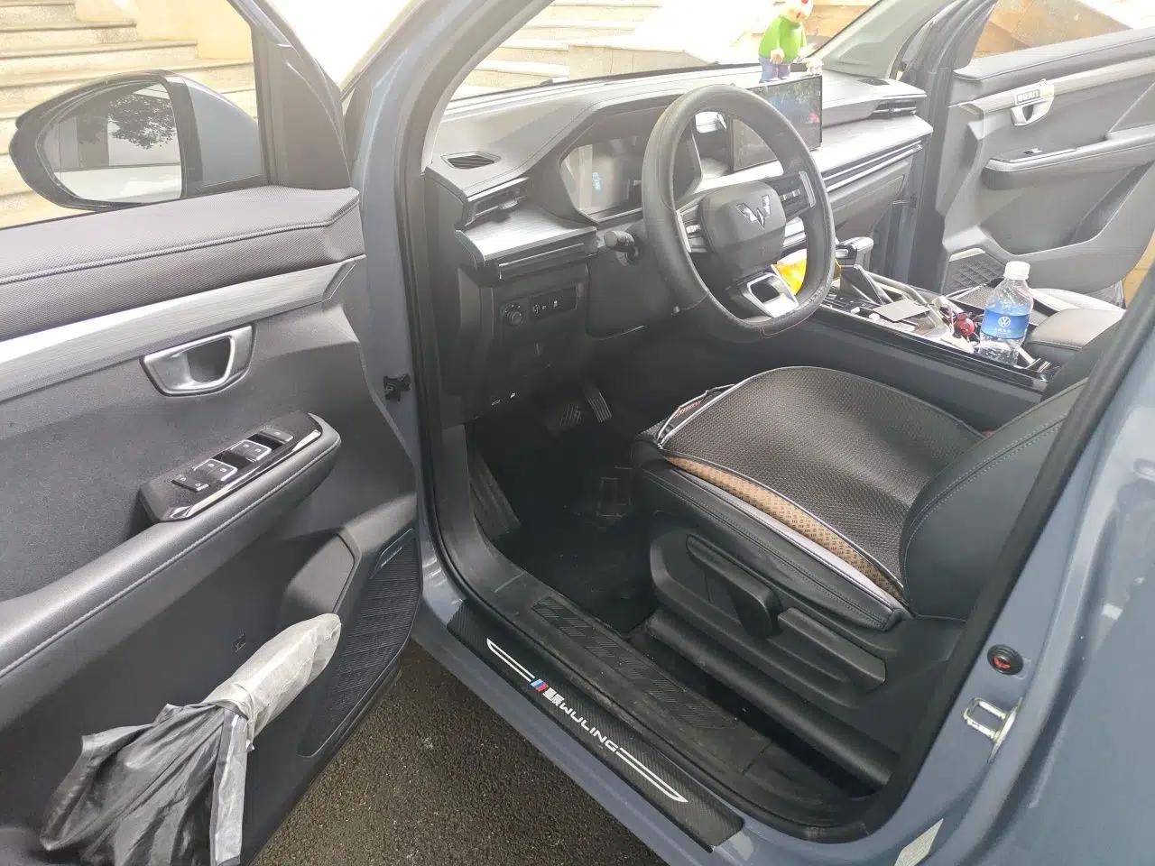 Wuling Asta 2021 1.5T CVT Starlight Edition — миниатюра 17