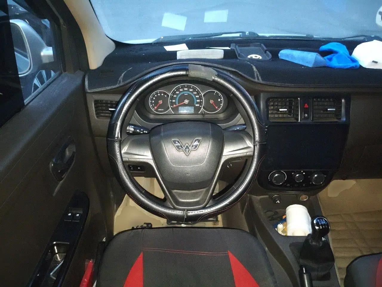 Wuling Rongguang V 2015 1.2L Base Version — миниатюра 11