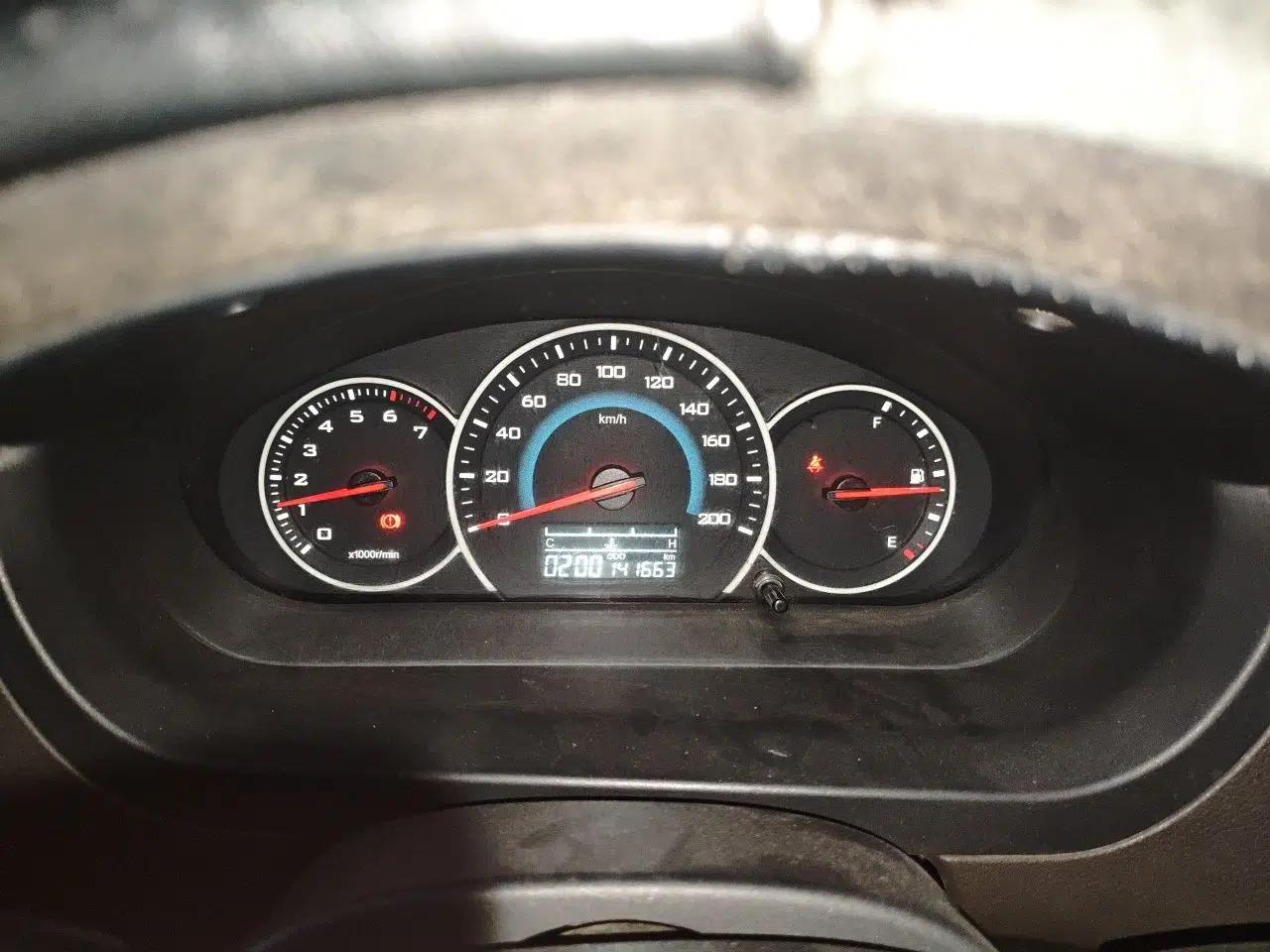 Wuling Rongguang V 2015 1.2L Base Version — миниатюра 12