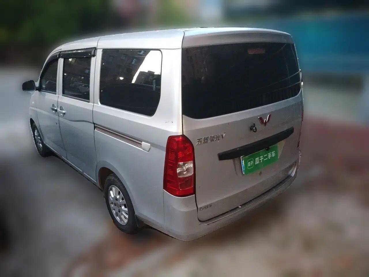 Wuling Rongguang V 2015 1.2L Base Version — миниатюра 4