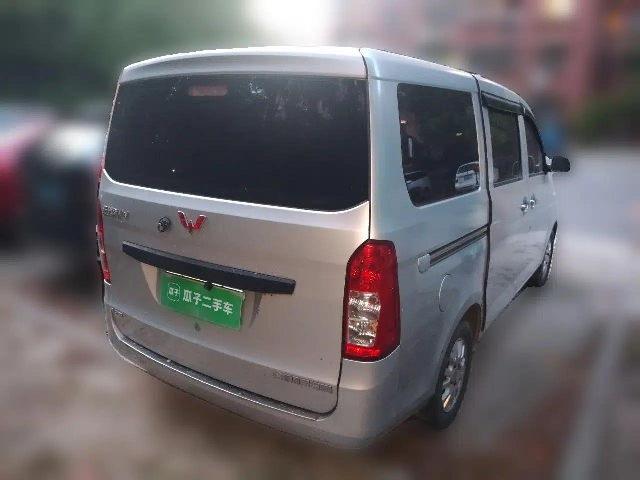 Wuling Rongguang V 2015 1.2L Base Version — миниатюра 6