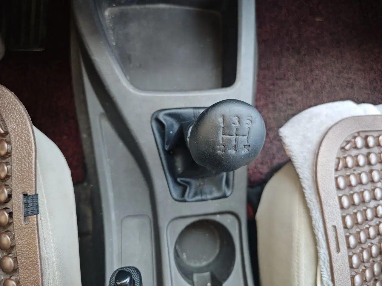 Wuling Rongguang V 2016 1.5L Standard Version — миниатюра 15