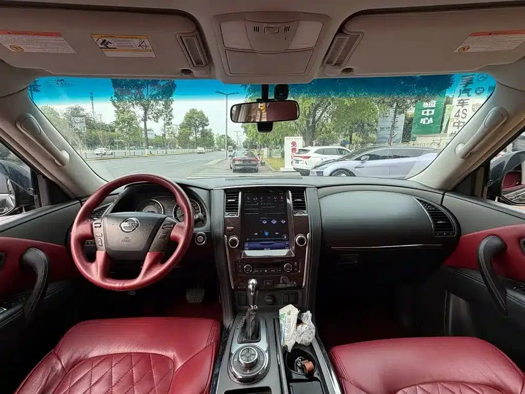 Nissan Patrol 2018 4.0L Leader Edition — миниатюра 11