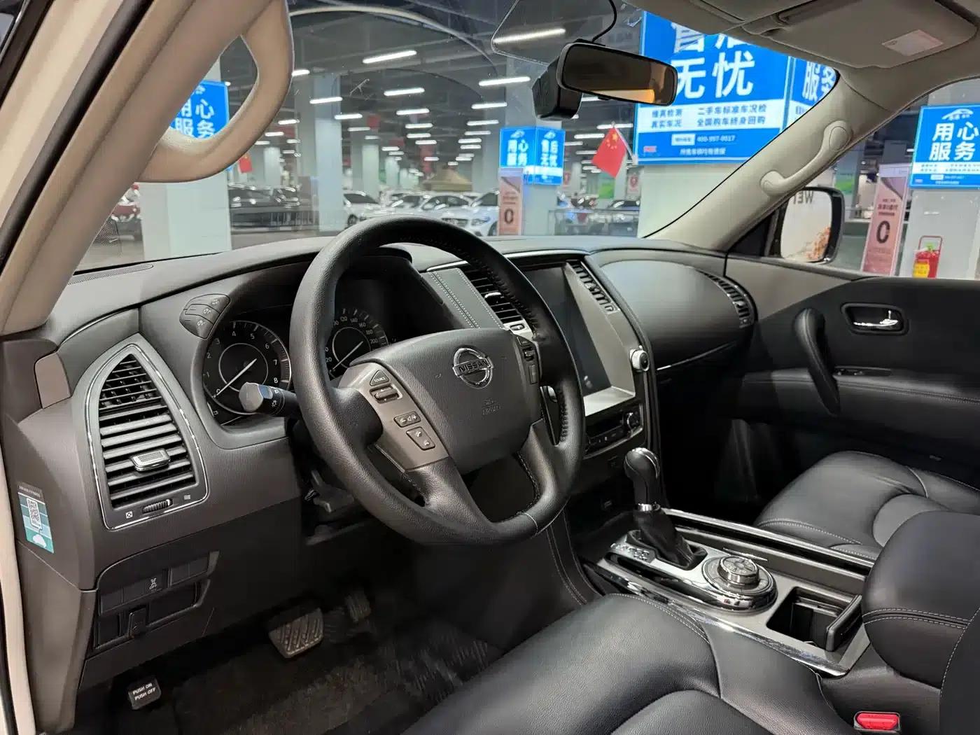 Nissan Patrol 2018 4.0L Leader Edition — миниатюра 5