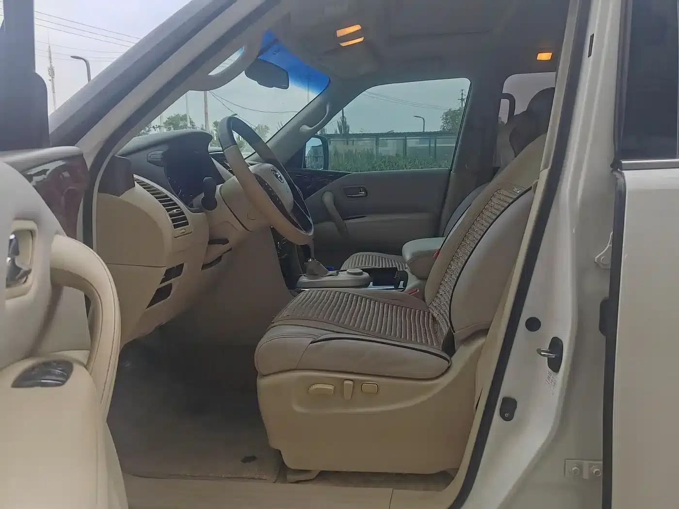 2017 Nissan Patrol 4.0L Middle East Edition — миниатюра 6