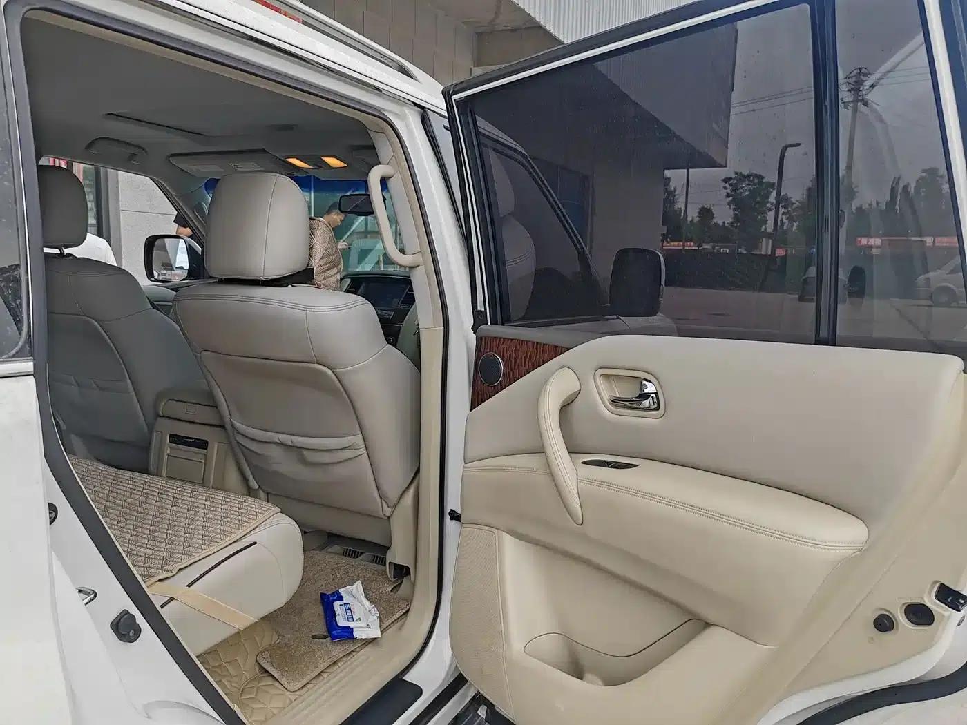 2017 Nissan Patrol 4.0L Middle East Edition — миниатюра 9