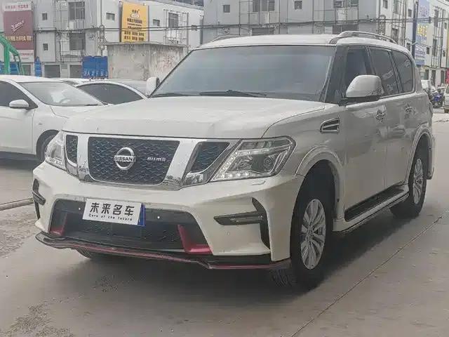 2017 Nissan Patrol 4.0L Middle East Edition