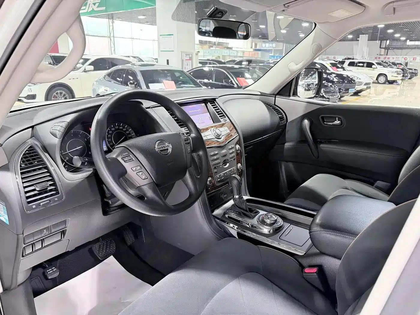 Nissan Patrol 2018 4.0L Leader Edition — миниатюра 4