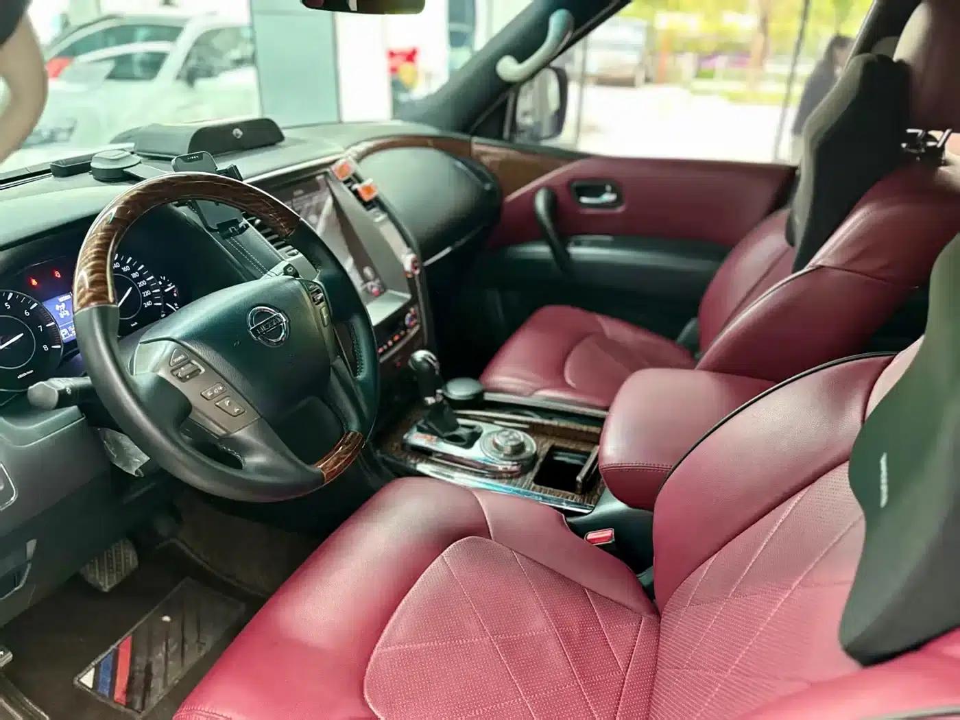 Nissan Patrol 2018 4.0L Leader Edition — миниатюра 12