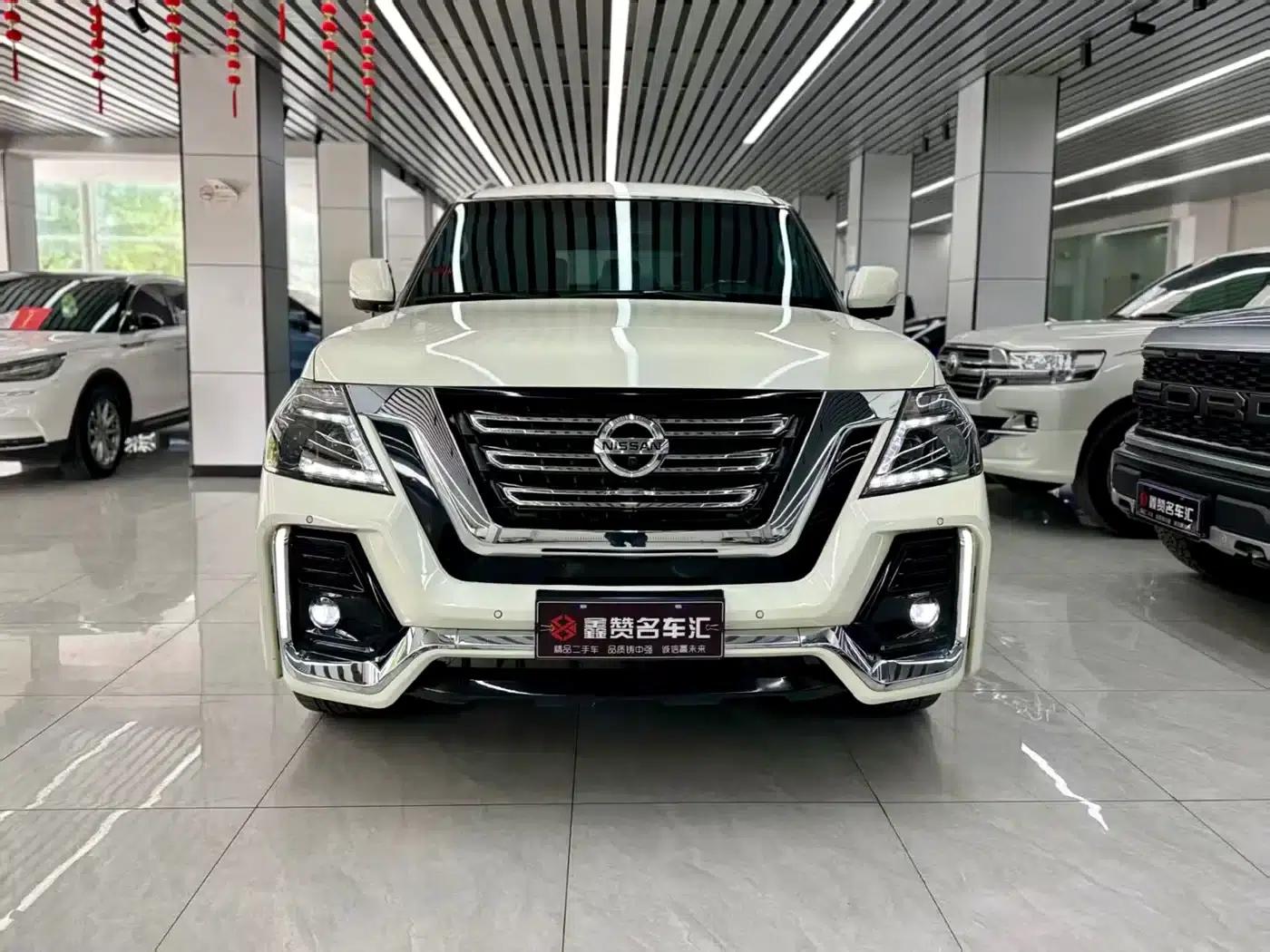 Nissan Patrol 2018 4.0L Leader Edition — миниатюра 3