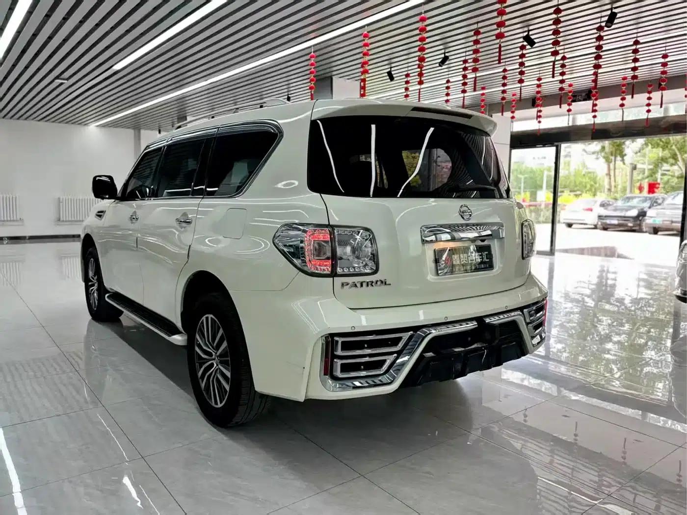 Nissan Patrol 2018 4.0L Leader Edition — миниатюра 5
