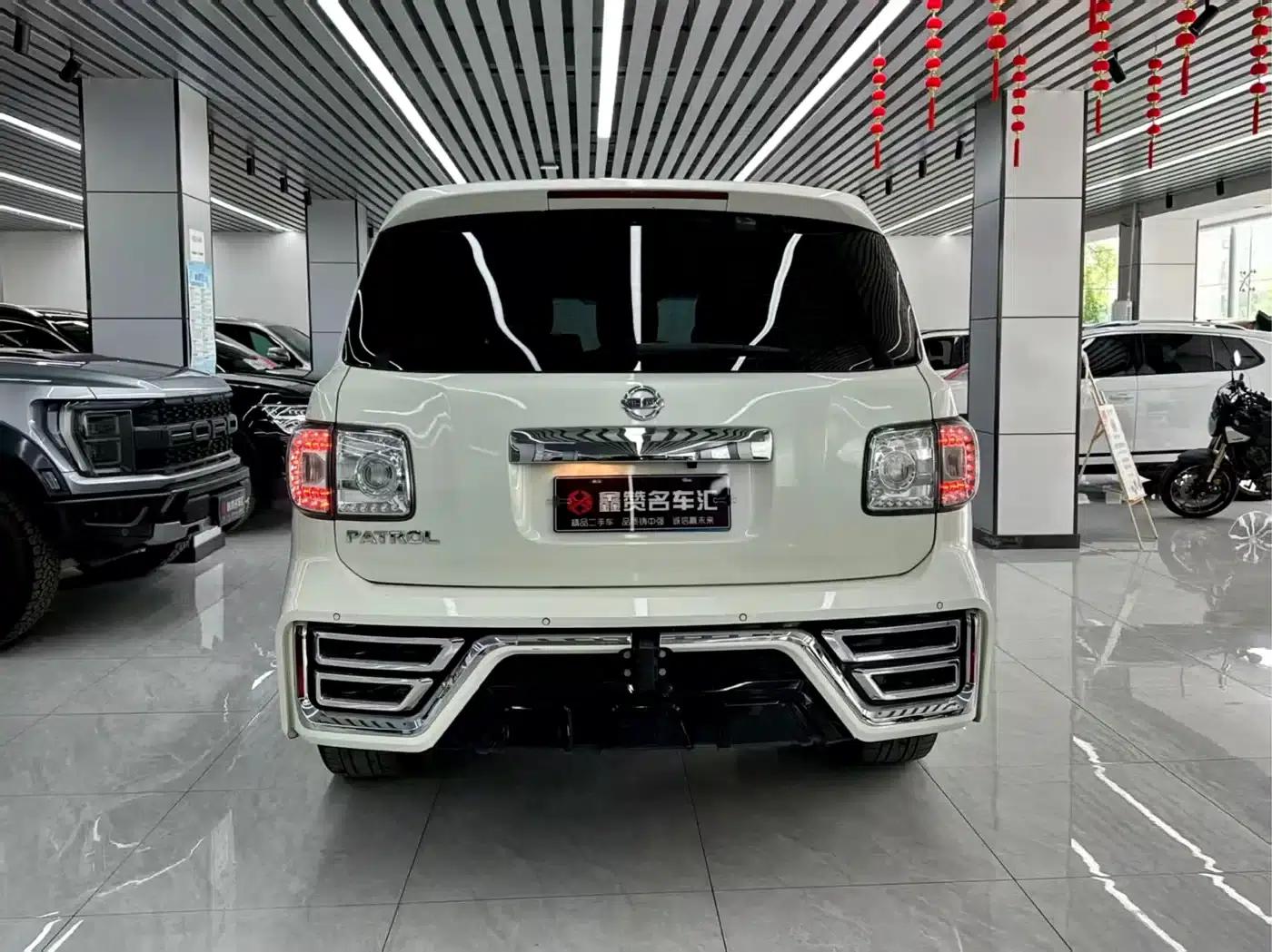Nissan Patrol 2018 4.0L Leader Edition — миниатюра 7