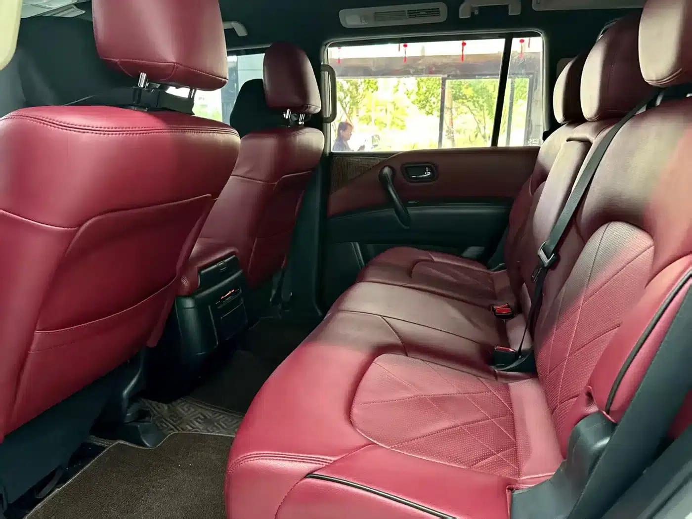 Nissan Patrol 2018 4.0L Leader Edition — миниатюра 9