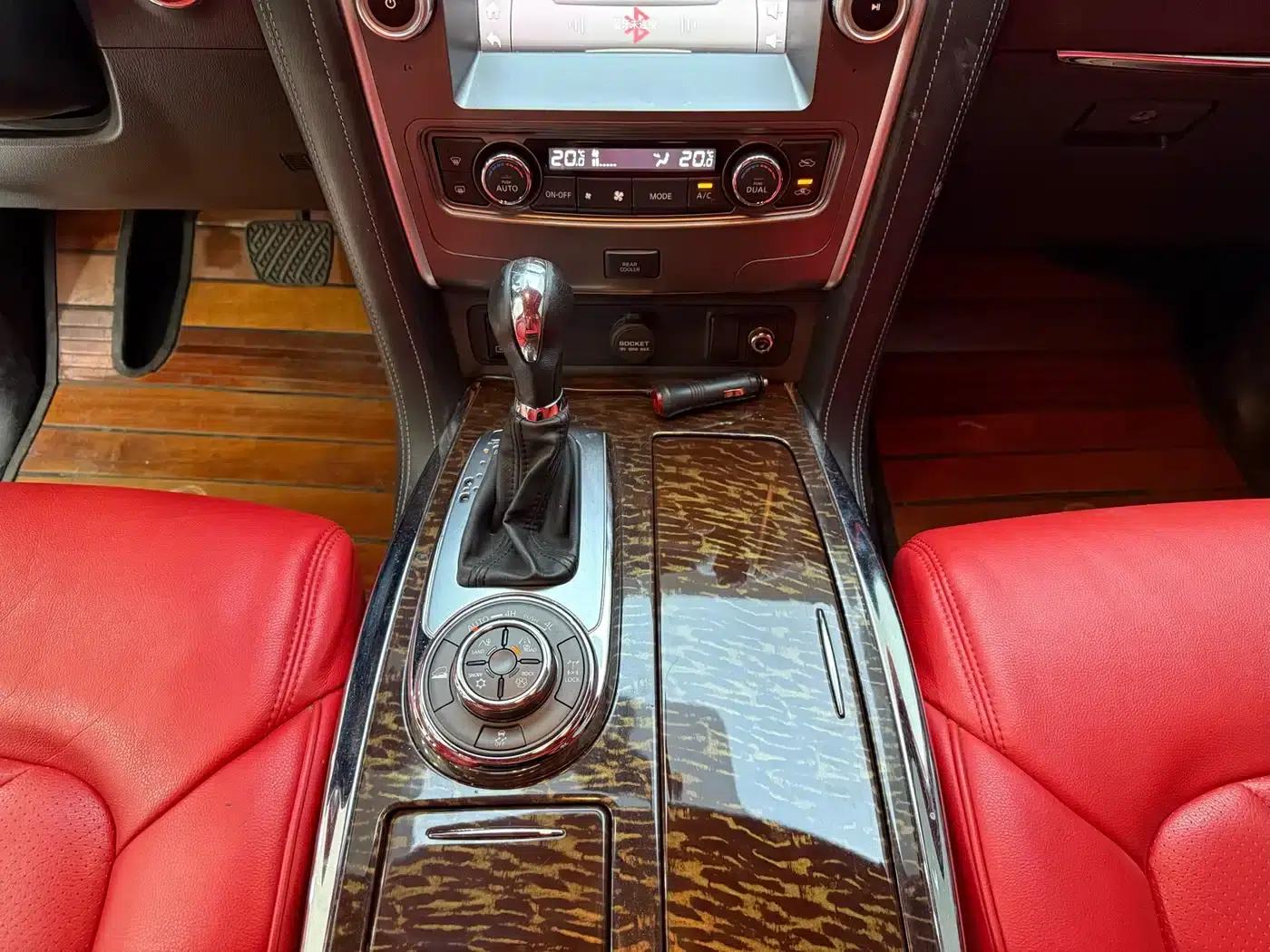 Nissan Patrol Y62 2018 4.0L Middle East Edition — миниатюра 7